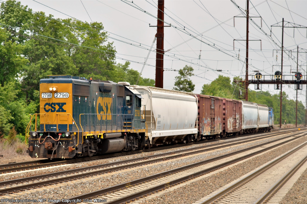 CSX%20GP38-2%202798%206-11-15%20(3).JPG