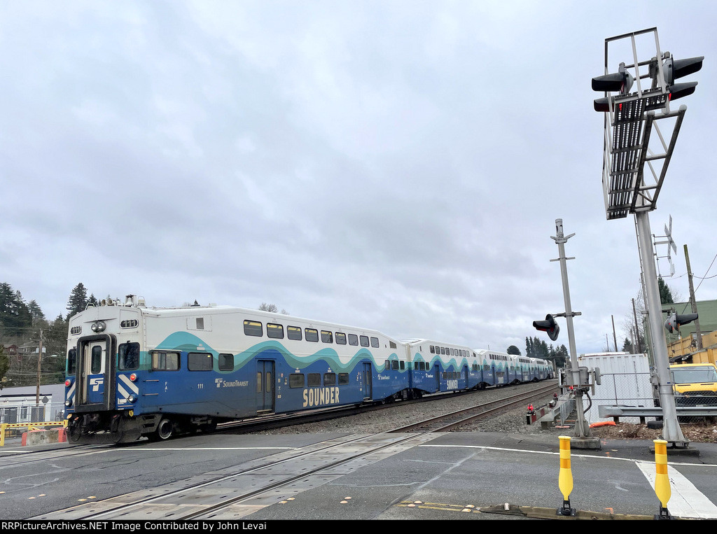 One of the older sounder cab cars trails on southbound sounder train
